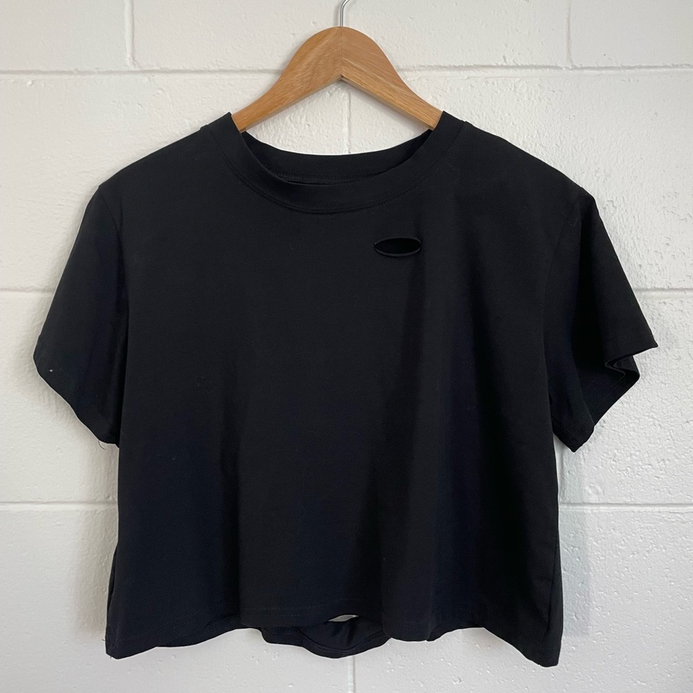 Black Ripped Crop